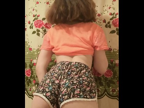 ❤️ Babe żagħżugħa sexy tqaxxir ix-xorts tagħha fuq il-kamera ️❌ Porno f'mt.special-grasser.ru ❌❤