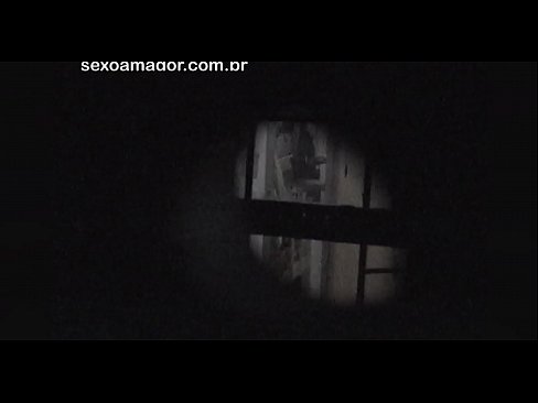 ❤️ Blondie tiġi filmata segretament minn voyeur tal-viċinat moħbi wara briks vojta ️❌ Porno f'mt.special-grasser.ru ❌❤
